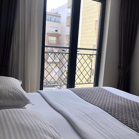 Qama Hotel Pristina Kültér fotó