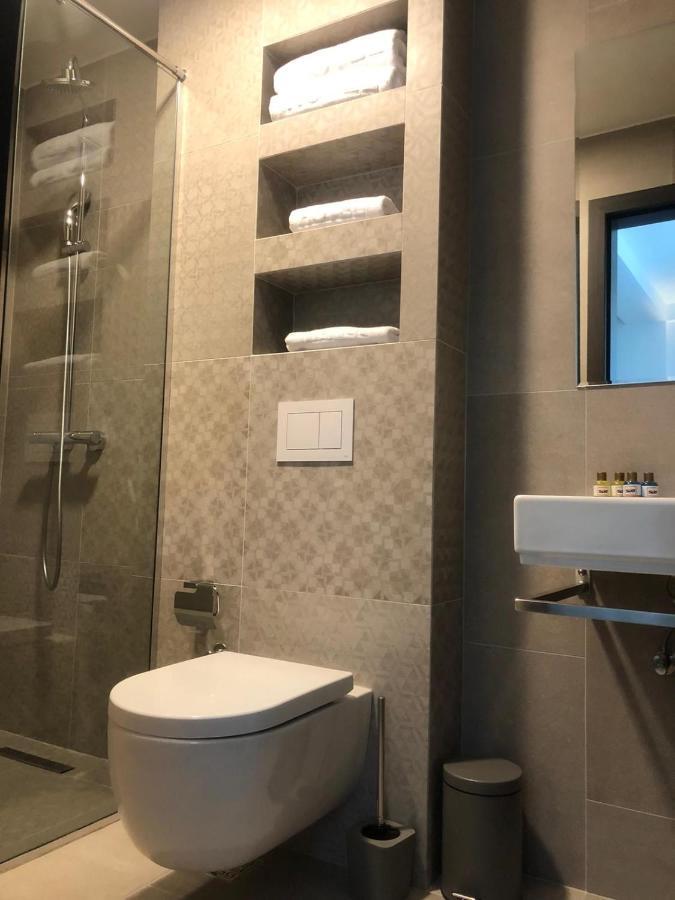 Qama Hotel Pristina Kültér fotó